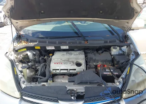 2004 Toyota Sienna Xle Limited z USA, uszkodzony, nr VIN 5TDZA22C24S208133